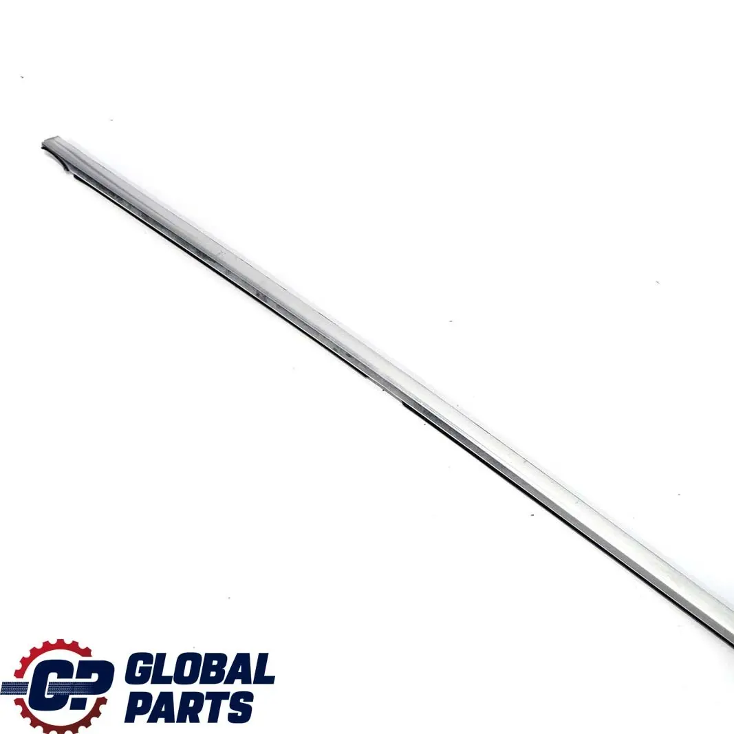 Puerta Trasera Izquierda Burlete Exterior Cromado para BMW E66 E67 con número de pieza 7010899 BMW E66 E67 Puerta Trasera Izquierda Burlete Exterior Cromado - SKU 7010899 - Número de pieza 7010899