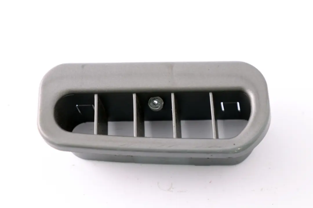 Kanał powietrza prawy do BMW 7 E65 E66 E67 o numerze 7010950 BMW 7 E65 E66 E67 Kanał powietrza prawy - SKU 7010950 - Numer Części 7010950