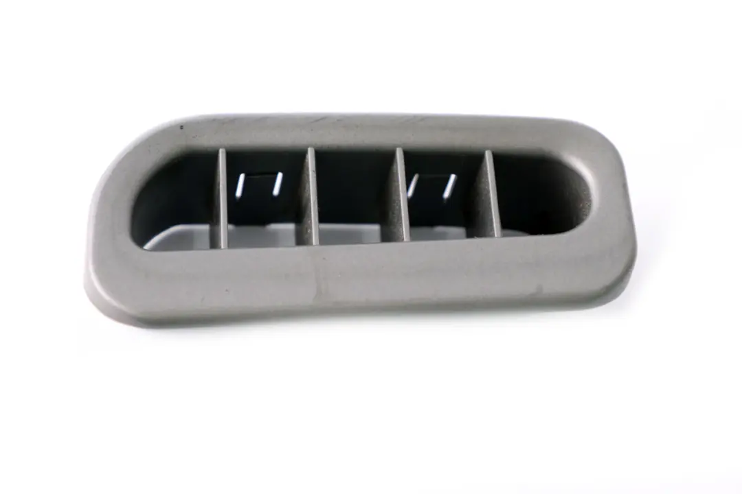 Rejilla De Ventilacion Derecha Canal De Aire para BMW E65 E66 con número de pieza 7010950 BMW E65 E66 Rejilla De Ventilacion Derecha Canal De Aire - SKU 7010950 - Número de pieza 7010950