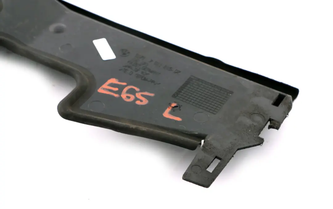 Front Aid Duck Radiator Trim Panel Left N/S to BMW 7 Series E65 E66 E67 with Part number 7011215 BMW 7 Series E65 E66 E67 Front Aid Duck Radiator Trim Panel Left N/S - SKU 7011215 - Part number 7011215