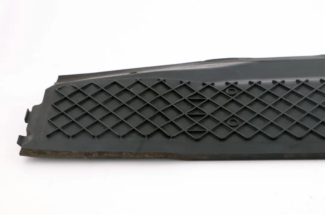 BMW E65 E66 Lower Radiator Air Deflector Duct Panel Bumper Trim 701121 - SKU 7011218 - Part number 7011218