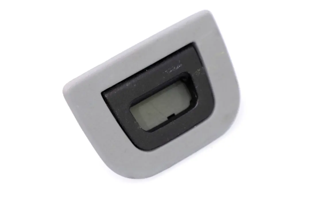 Boot Floor Lashing Eye Anchor Point Loop Gris para BMW E53 con número de pieza 7011318 BMW E53 Boot Floor Lashing Eye Anchor Point Loop Gris - SKU 7011318 - Número de pieza 7011318