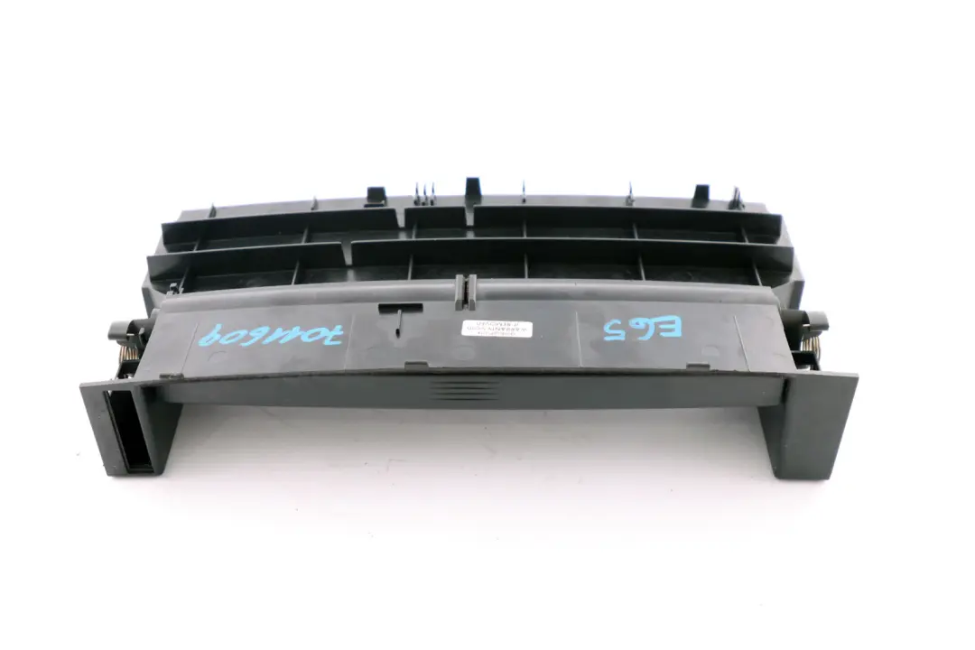 Compartiment rangement Accoudoirs Console Centrale pour BMW E65 E66 à propos du numéro de pièce 7011609 BMW E65 E66 Compartiment rangement Accoudoirs Console Centrale - SKU 7011609 - Numéro de pièce 7011609