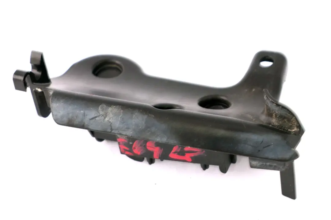 Belt Outlet Guide Mount Front Left N/S to BMW 3 6 Series E46 E64 Cover with Part number 7011774 BMW 3 6 Series E46 E64 Cover Belt Outlet Guide Mount Front Left N/S - SKU 7011773 - Part number 7011774