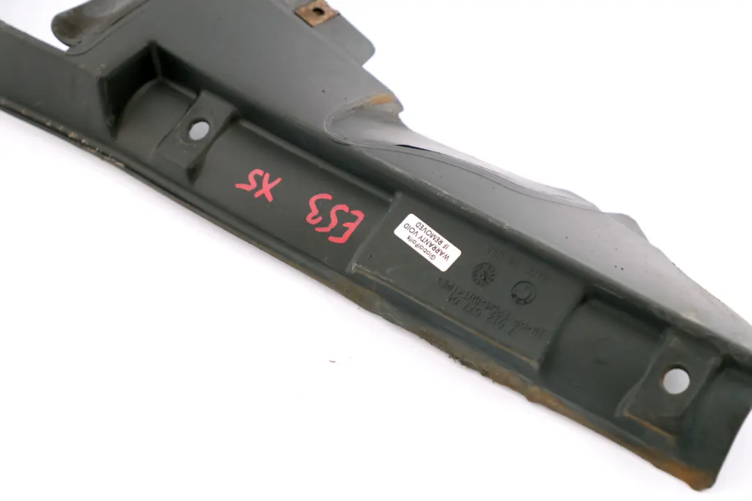 M57 M57N M62 Parte inferior delantera izquierda Tapa engranaje dirección para BMW E53 con número de pieza 7012077 BMW E53 M57 M57N M62 Parte inferior delantera izquierda Tapa engranaje dirección - SKU 7012077 - Número de pieza 7012077