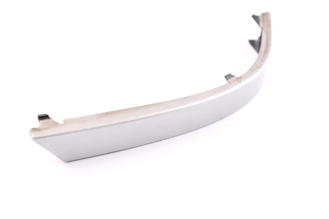 Paraurti Posteriore Sinistro Modanatura Trim Titansilber per BMW E65 con numero di parte 7012287 BMW E65 Paraurti Posteriore Sinistro Modanatura Trim Titansilber - SKU 7012287-TS - Numero di parte 7012287