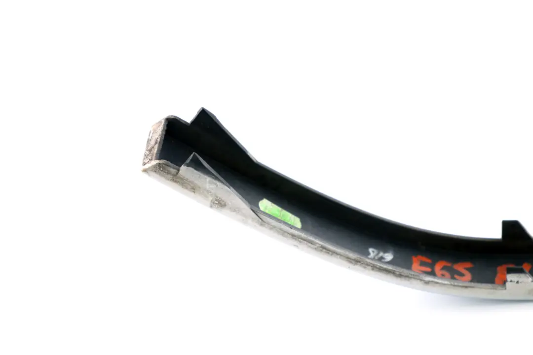 Parachoques Trasero Izquierdo Acabado Moldura Moldura Titansilber para BMW E65 con número de pieza 7012287 BMW E65 Parachoques Trasero Izquierdo Acabado Moldura Moldura Titansilber - SKU 7012287-TS - Número de pieza 7012287