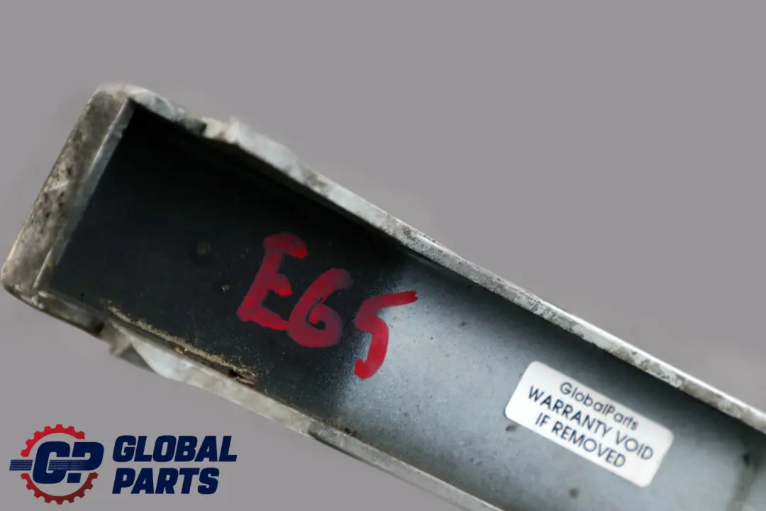 BMW 7 er E65 Blende Heckleuchte Hinten Rechts Alpinweiss 3 - SKU 7012288-AW - Teilenummer 7012288