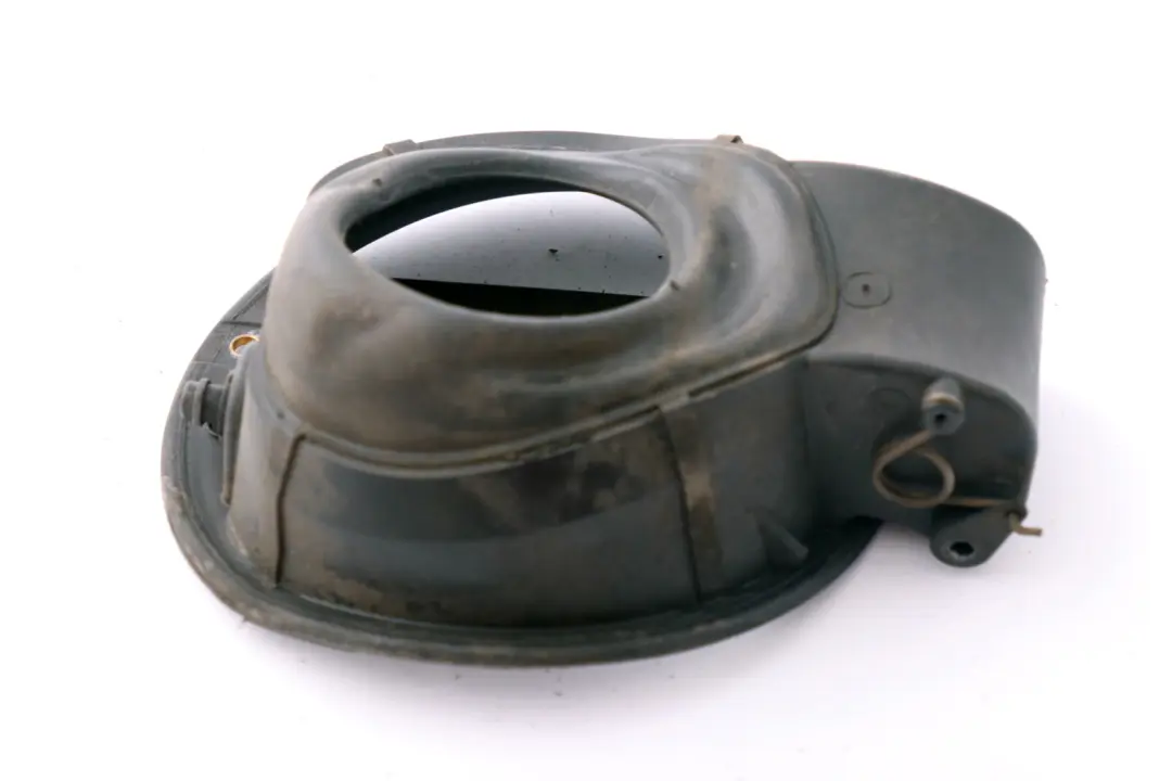 Coperchio Sportello Bocchettone Rifornimento Carburante per BMW Z4 E85 E86 con numero di parte 7012738 BMW Z4 E85 E86 Coperchio Sportello Bocchettone Rifornimento Carburante - SKU 7012738 - Numero di parte 7012738