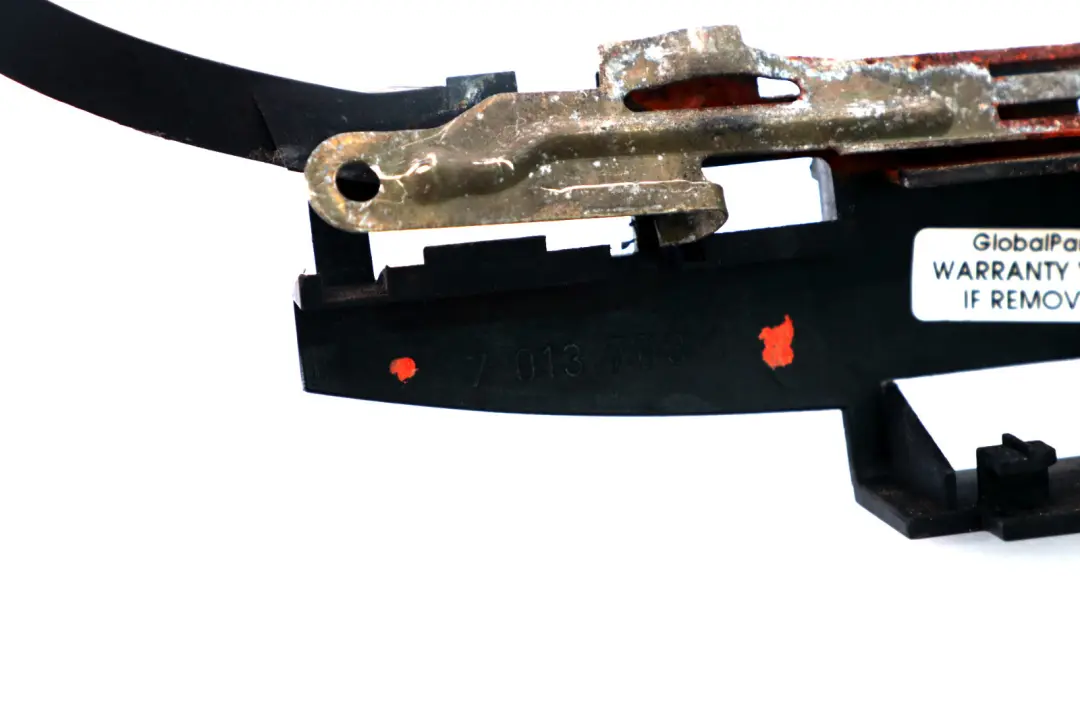 Portón Exterior Manija Puerta Trasera Izquierda para BMW E65 E66 E67 con número de pieza 7013703 BMW E65 E66 E67 Portón Exterior Manija Puerta Trasera Izquierda - SKU 7013703 - Número de pieza 7013703