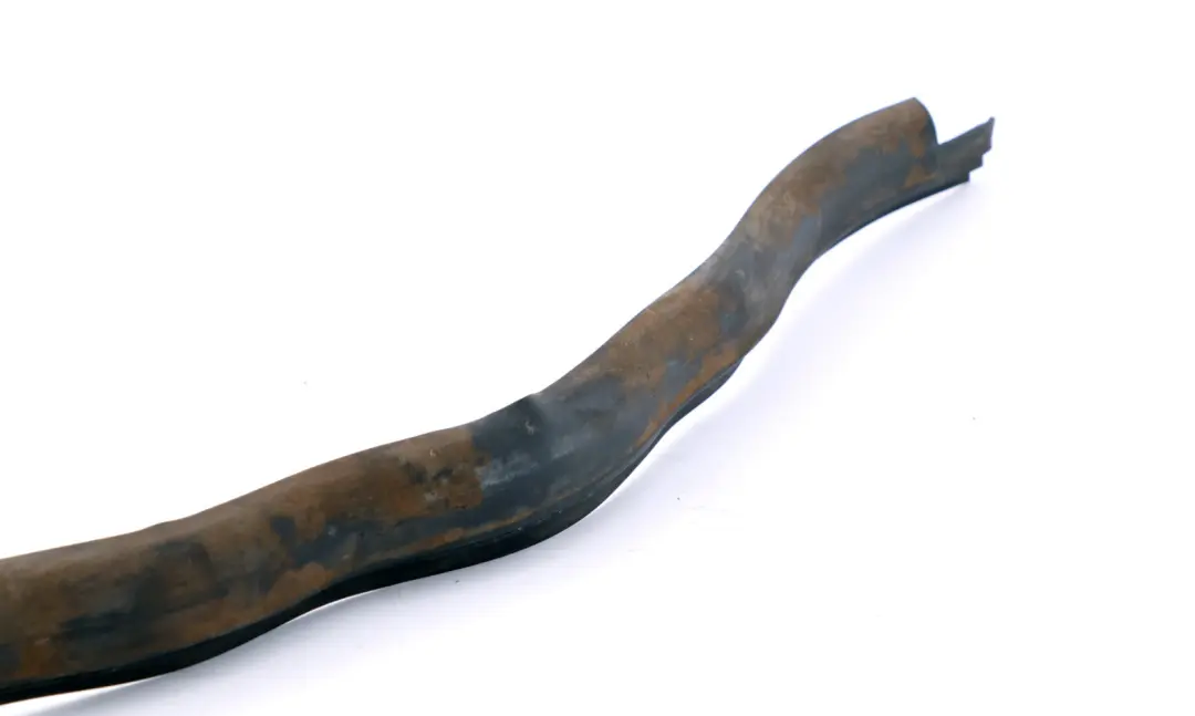 Joint Compartiment Moteur pour BMW E65 E66 E67 à propos du numéro de pièce 7013744 BMW E65 E66 E67 Joint Compartiment Moteur - SKU 7013744 - Numéro de pièce 7013744