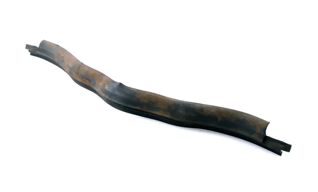 Joint Compartiment Moteur pour BMW E65 E66 E67 à propos du numéro de pièce 7013744 BMW E65 E66 E67 Joint Compartiment Moteur - SKU 7013744 - Numéro de pièce 7013744