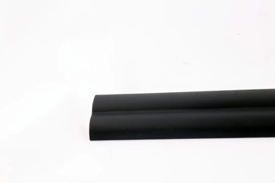 Front Right O/S Door Entrance Sill Strip Cover 8241248 to BMW 7 Series E65 E66 with Part number 7014606 BMW 7 Series E65 E66 Front Right O/S Door Entrance Sill Strip Cover 8241248 - SKU 7014606 - Part number 7014606