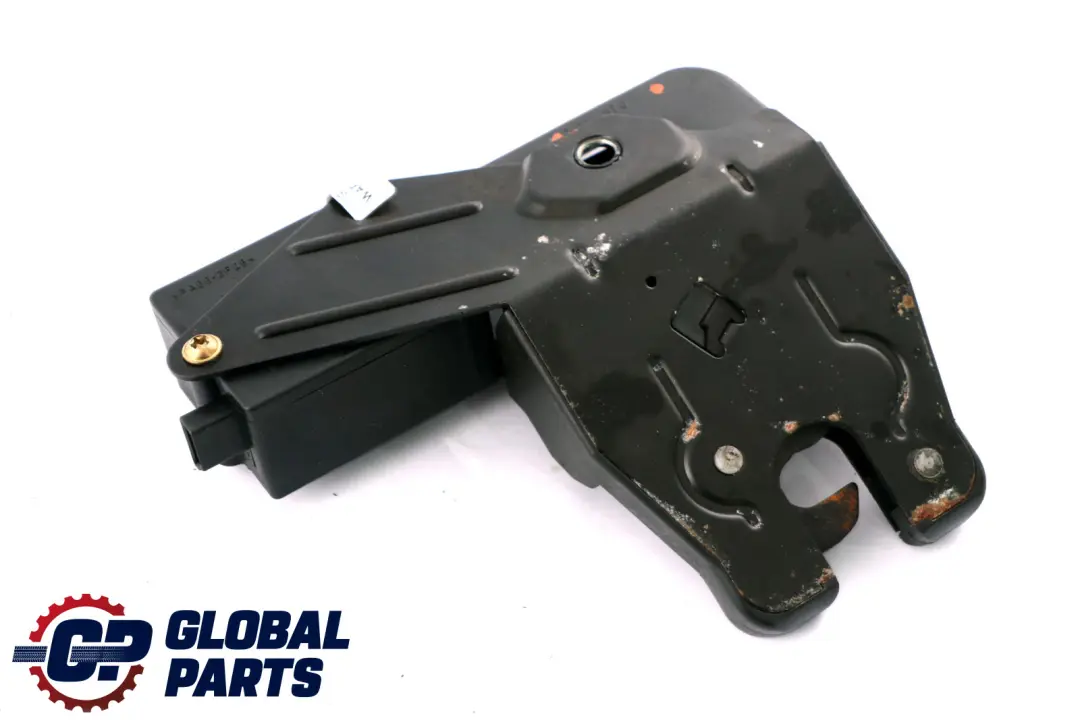 Boot Trunk Lid Locking Motor Actuator para BMW E61 E65 E66 con número de pieza 7014870 BMW E61 E65 E66 Boot Trunk Lid Locking Motor Actuator - SKU 7014870 - Número de pieza 7014870