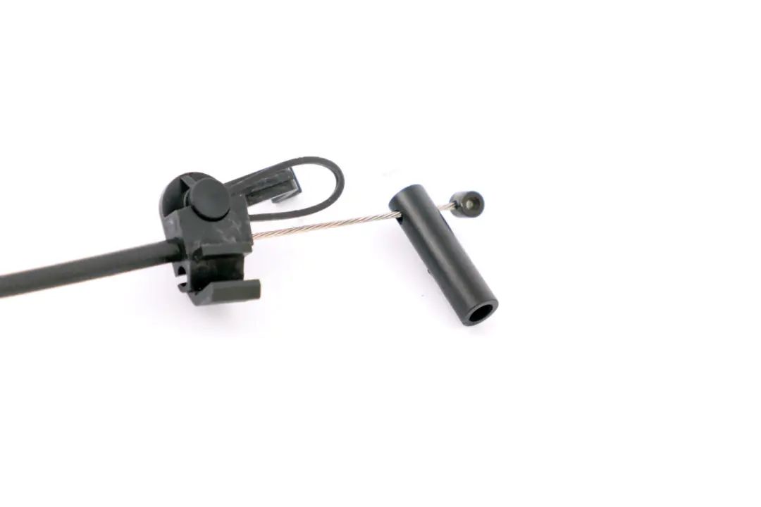 Cavo Bowden portellone posteriore per BMW E65 E66 E67 con numero di parte 7014871 BMW E65 E66 E67 Cavo Bowden portellone posteriore - SKU 7014871 - Numero di parte 7014871