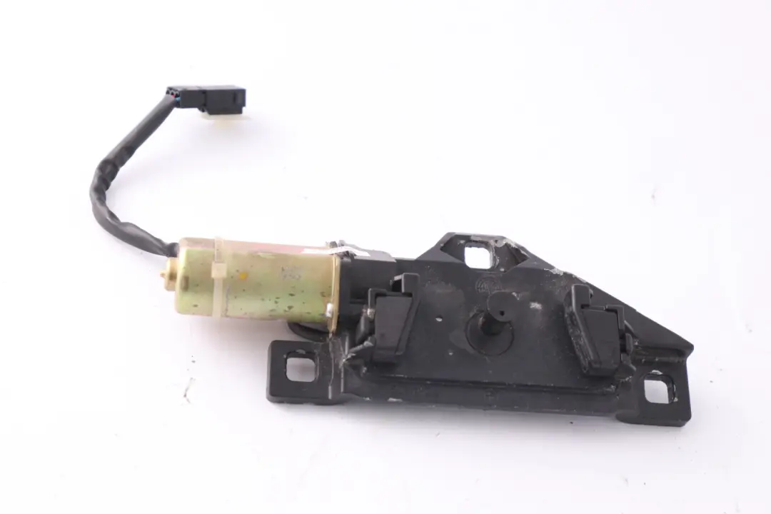 BMW 7 Series E65 E66 E67 Trunk Lid Power Lock Drive Motor Tailgate - SKU 7014872 - Part number 7014872