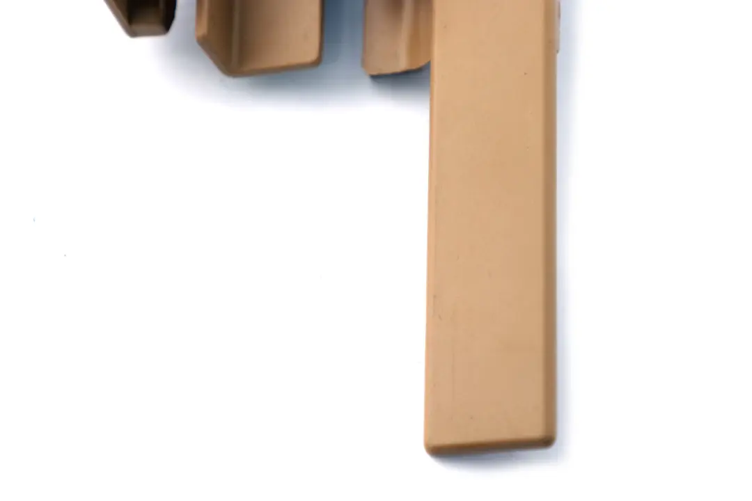 BMW 5 7 Series E60 E65 Cover Trim Front Seat Interior Right O/S Beige 7007700 - SKU 7015604 - Part number 7015604