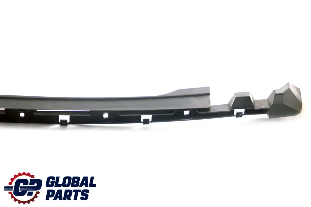 BMW Z4 E85 Roadster Cabrio Pare-chocs arrière Guide de montage central - SKU 7016076 - Numéro de pièce 7016076