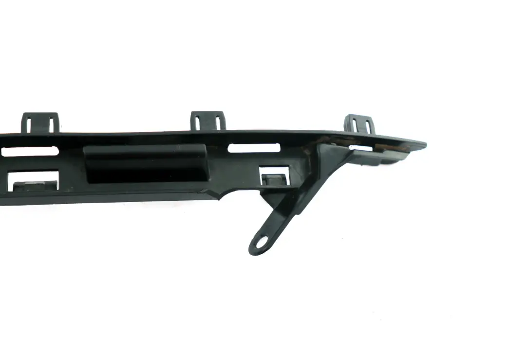 Mocowanie Ślizg Zderzaka Prawy Tył do BMW Z4 E85 o numerze 7016078 BMW Z4 E85 Mocowanie Ślizg Zderzaka Prawy Tył - SKU 7016078 - Numer Części 7016078