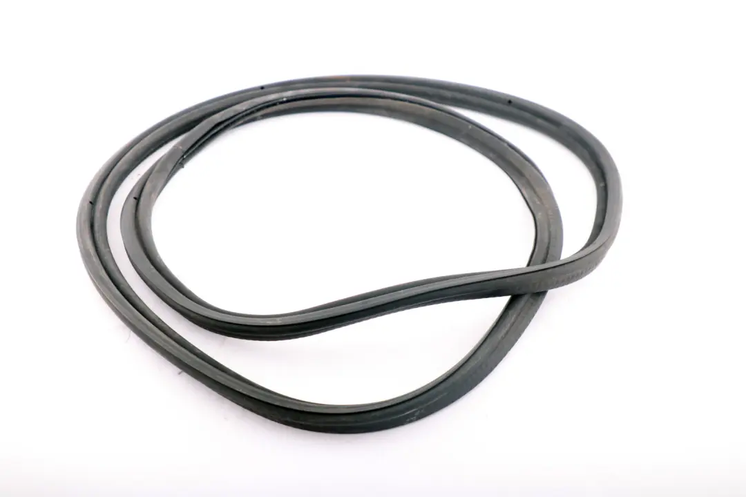 BMW Z4 Series E85 Rear Boot Trunk Lid Tailgate Rubber Sealing Gasket - SKU 7016194 - Part number 7016194
