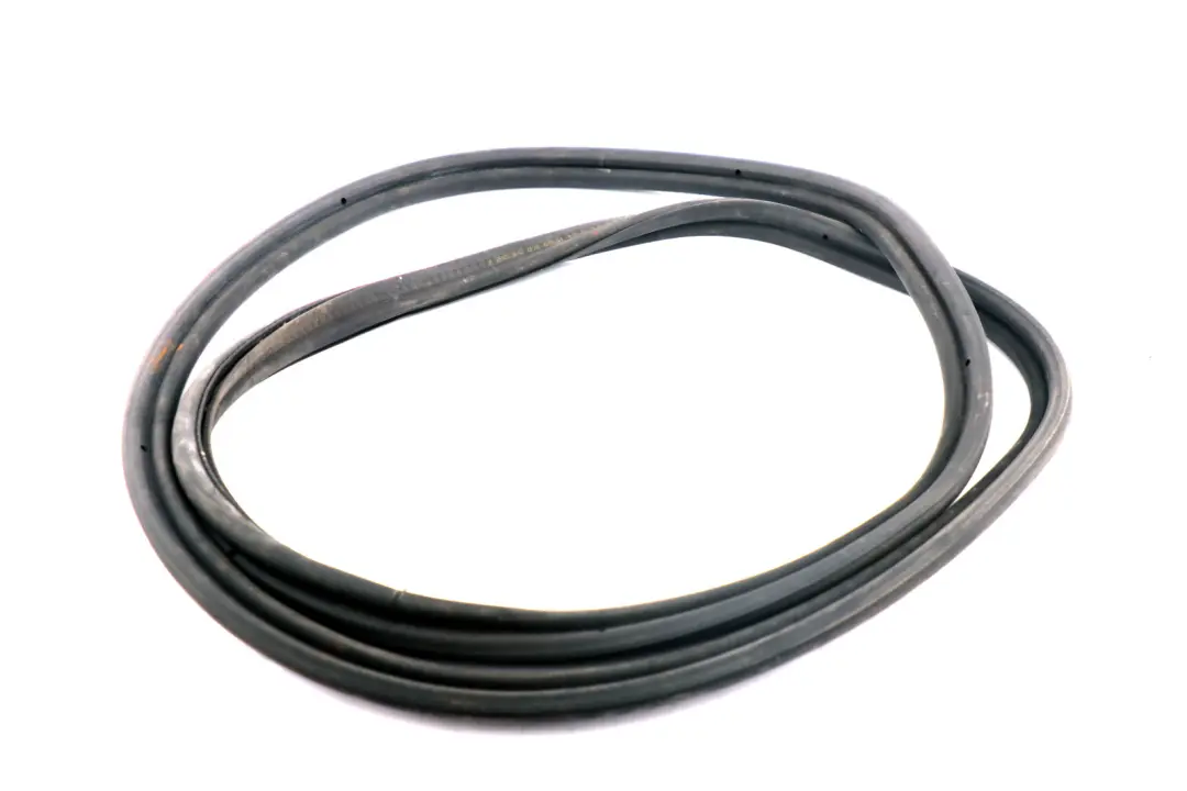 BMW Z4 Series E85 Rear Boot Trunk Lid Tailgate Rubber Sealing Gasket - SKU 7016194 - Part number 7016194