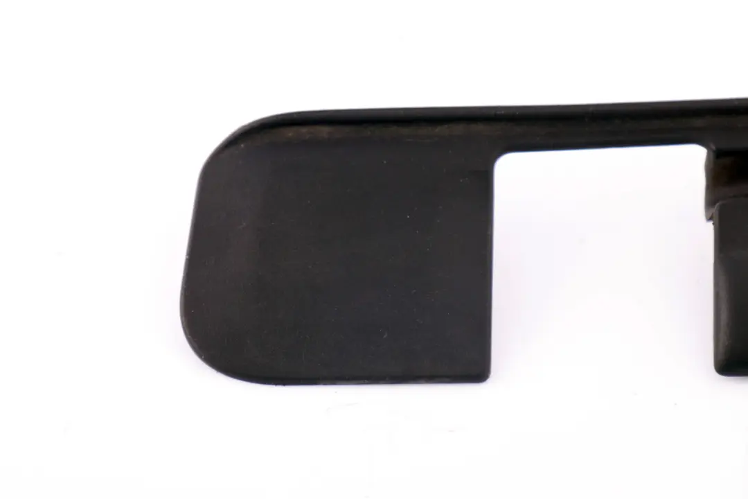 Abdeckung Scharnier Links Heckklappe/Schliesssystem für BMW 3 er E46 mit Teilenummer 7016519 BMW 3 er E46 Abdeckung Scharnier Links Heckklappe/Schliesssystem - SKU 7016519 - Teilenummer 7016519