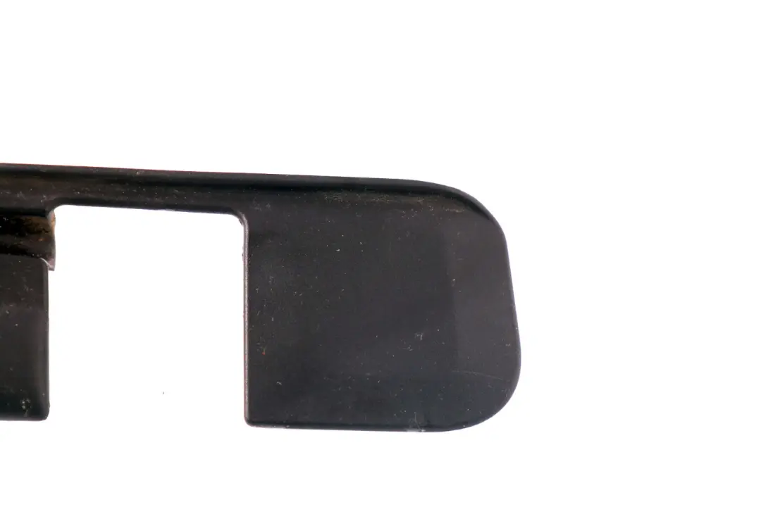 Abdeckung Scharnier Rechts Heckklappe/Schliesssystem für BMW 3 er E46 mit Teilenummer 7016520 BMW 3 er E46 Abdeckung Scharnier Rechts Heckklappe/Schliesssystem - SKU 7016520 - Teilenummer 7016520