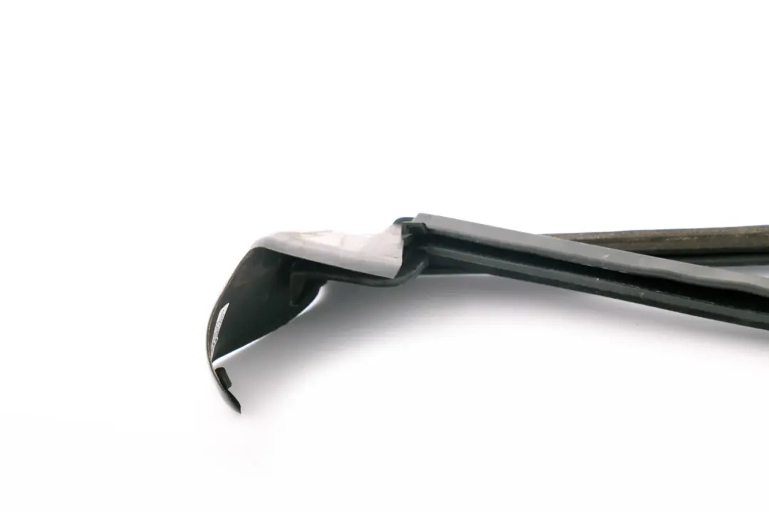 Junta De burlete exterior izquierda para BMW Serie Z4 E85 E86 con número de pieza 7016637 BMW Serie Z4 E85 E86 Junta De burlete exterior izquierda - SKU 7016637 - Número de pieza 7016637