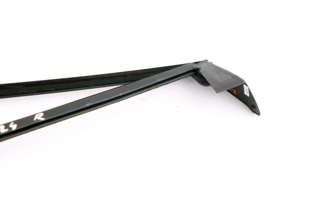 Uszczelka Listwa Drzwi Prawa do BMW Z4 E85 E86 o numerze 7016638 BMW Z4 E85 E86 Uszczelka Listwa Drzwi Prawa - SKU 7016638 - Numer Części 7016638