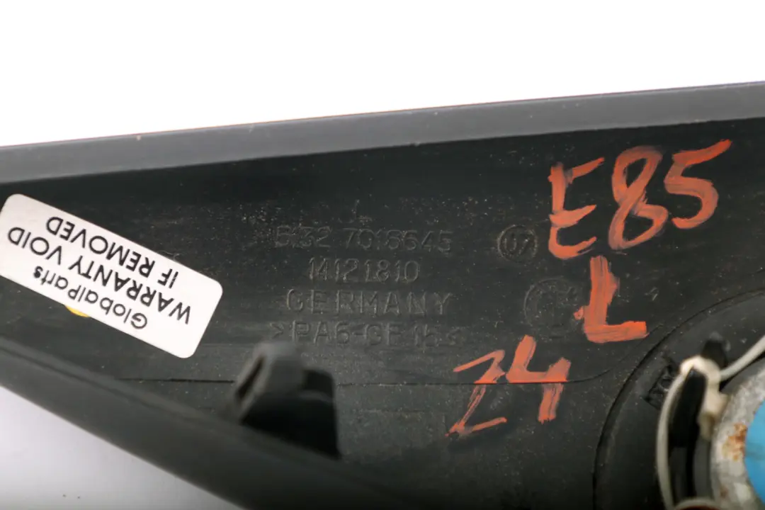 Trójkąt Osłona Lewa Drzwi Głośnik do BMW Z4 E85 E86 o numerze 7016645 BMW Z4 E85 E86 Trójkąt Osłona Lewa Drzwi Głośnik - SKU 7016645 - Numer Części 7016645