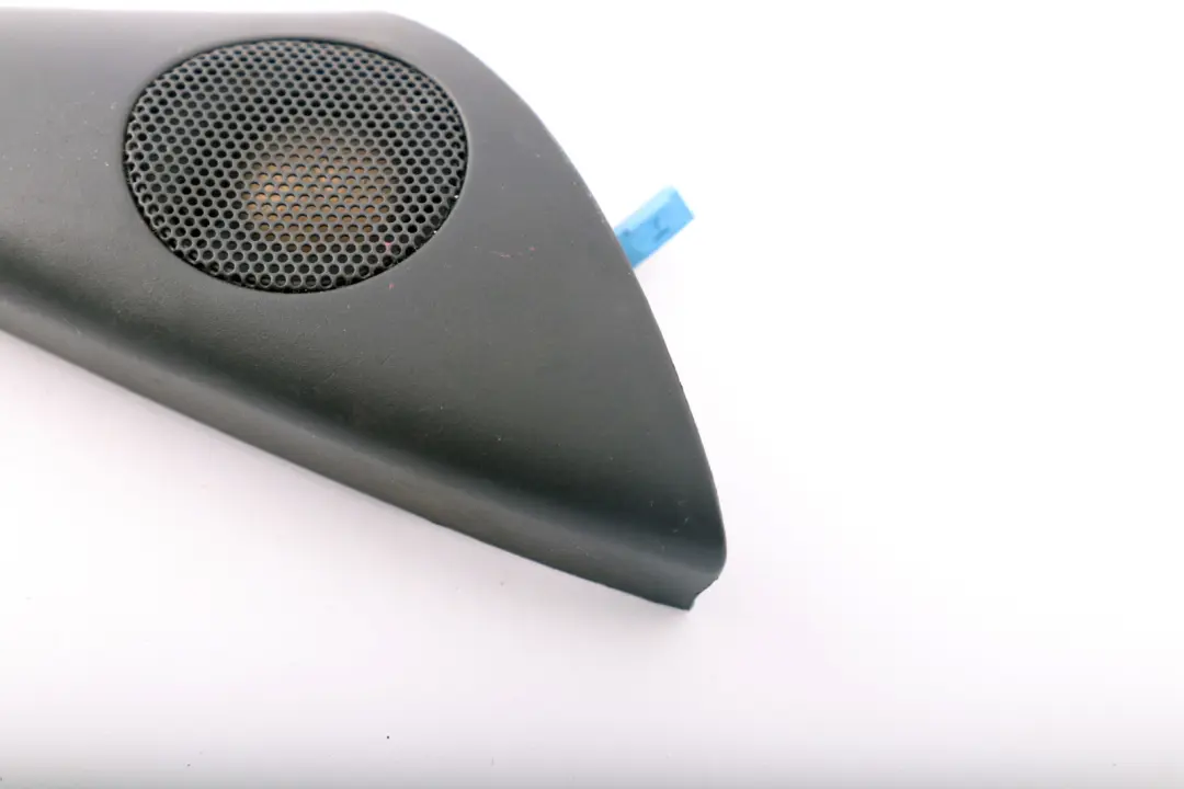 Esquina Moldura Puerta Twitter Con Tapa Derecha para BMW Z4 E85 E86 con número de pieza 7016646 BMW Z4 E85 E86 Esquina Moldura Puerta Twitter Con Tapa Derecha - SKU 7016646 - Número de pieza 7016646