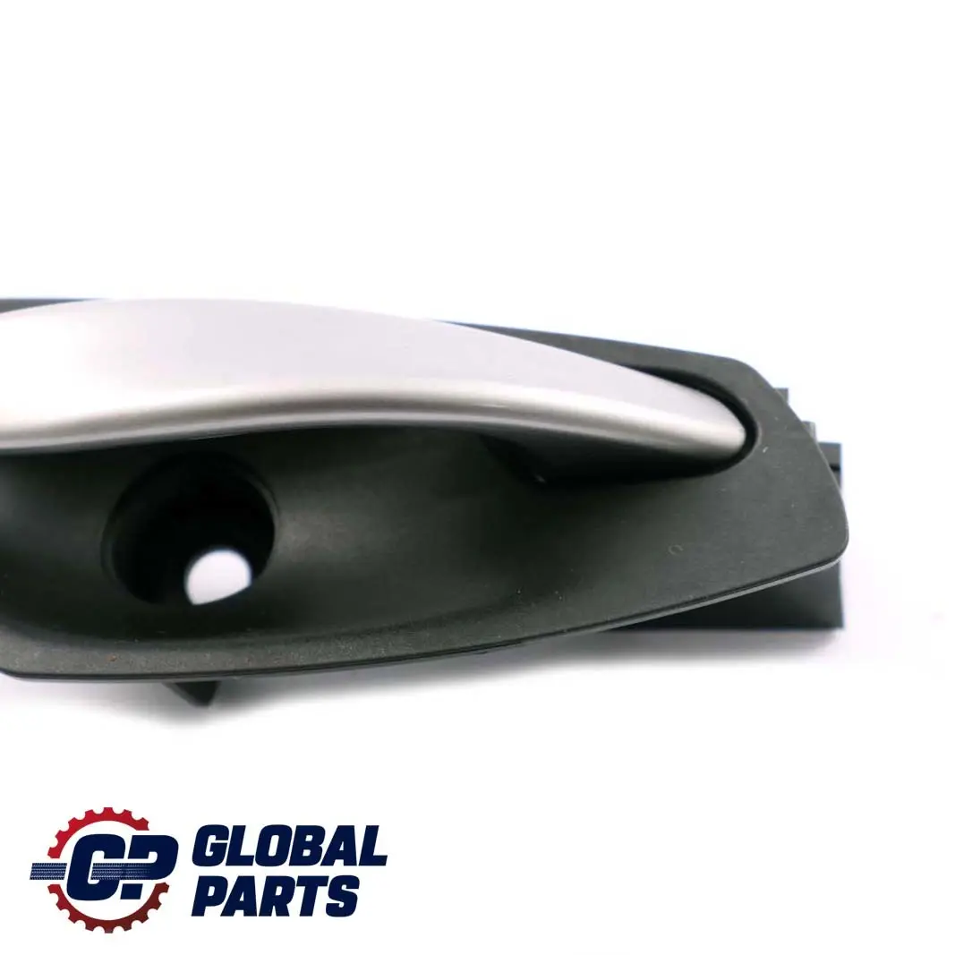 Manija Puerta Interior Izquierda Cubierta Recortar Negro para BMW Z4 E85 E86 con número de pieza 7016661 BMW Z4 E85 E86 Manija Puerta Interior Izquierda Cubierta Recortar Negro - SKU 7016661 - Número de pieza 7016661