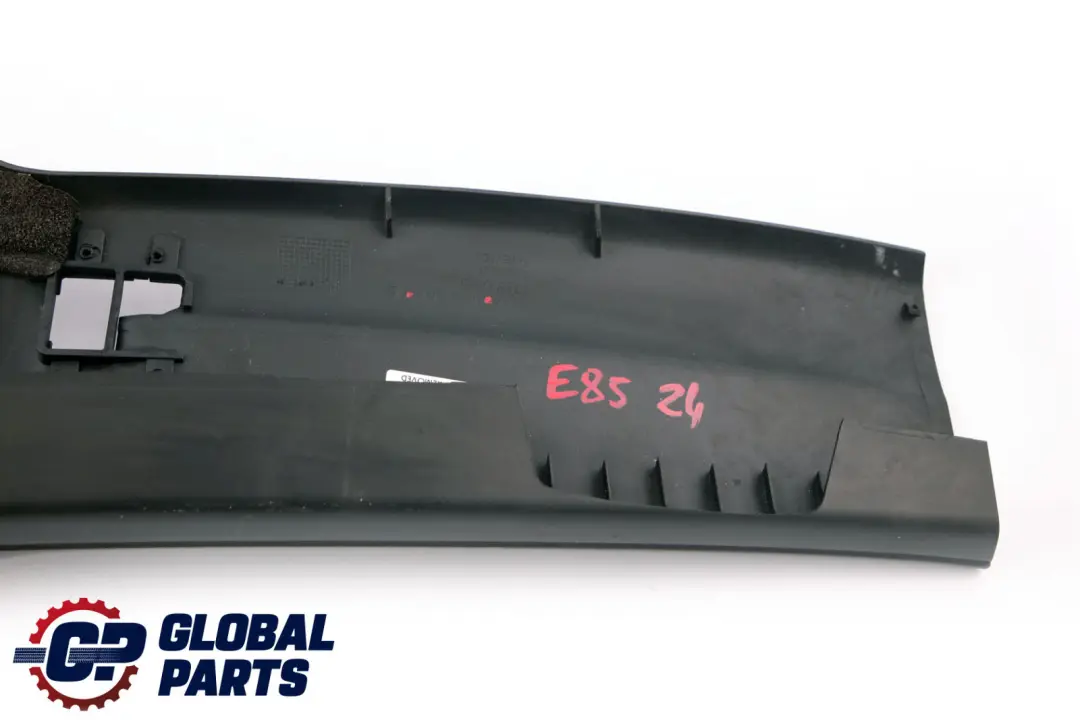 Apertura Cappuccio Superiore Nero per BMW Z4 E85 con numero di parte 7016664 BMW Z4 E85 Apertura Cappuccio Superiore Nero - SKU 7016664 - Numero di parte 7016664