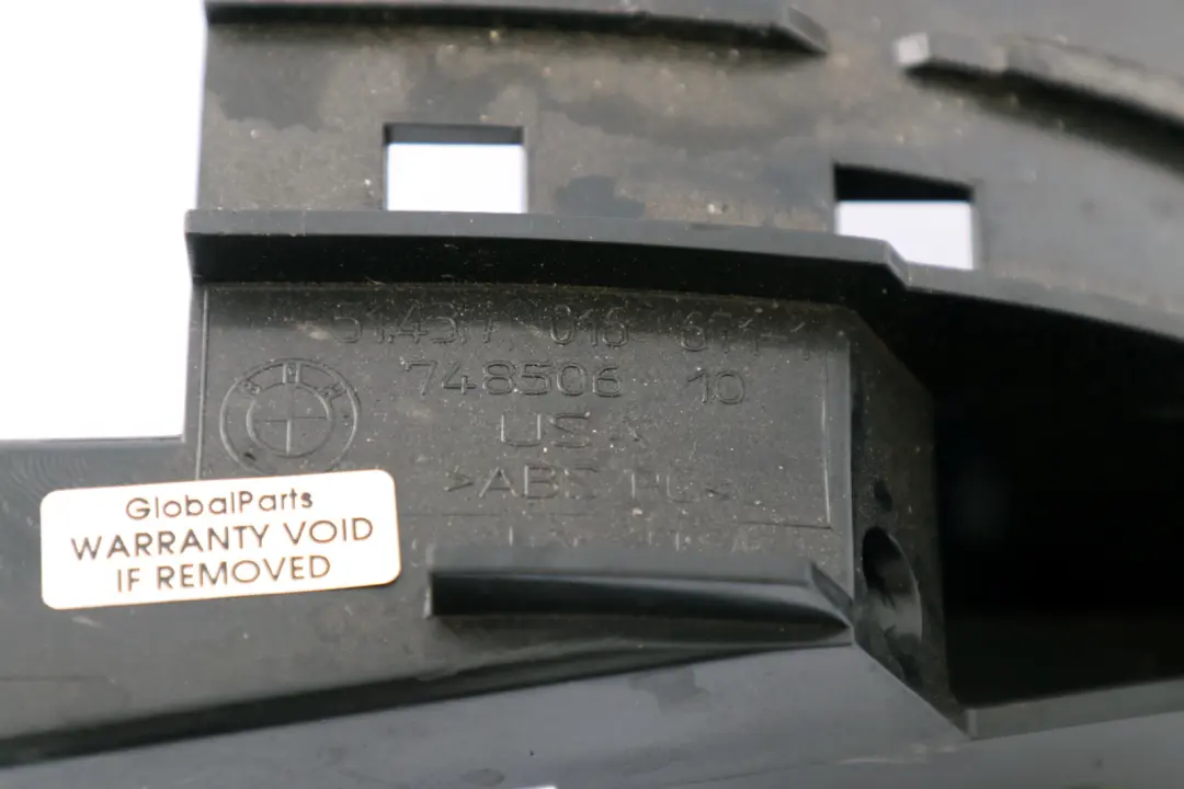 Osłona Obudowa Boczek Lewy Tył do BMW Z4 E85 o numerze 7016671 BMW Z4 E85 Osłona Obudowa Boczek Lewy Tył - SKU 7016671 - Numer Części 7016671