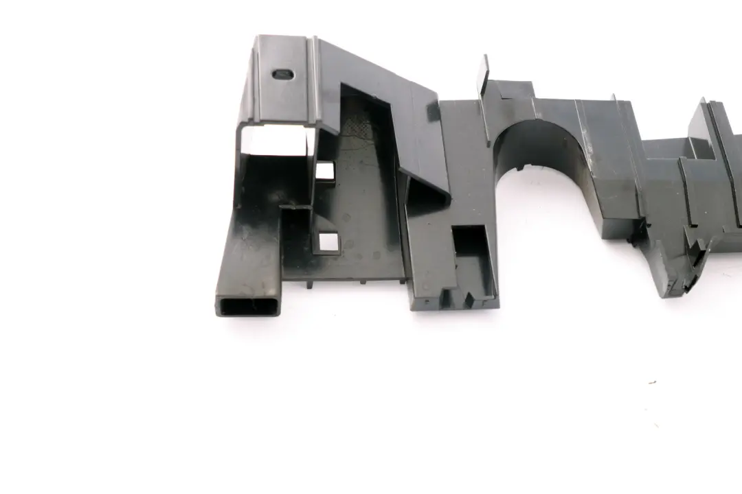 Blende Links Schwarz Black 7055409 für BMW Z4 er E85 mit Teilenummer 7016671 BMW Z4 er E85 Blende Links Schwarz Black 7055409 - SKU 7016671 - Teilenummer 7016671