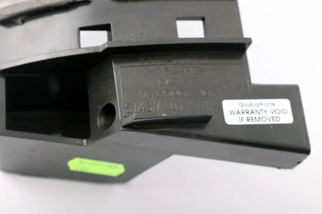 Apertura Destro Nero Black 7055410 per BMW Z4 E85 con numero di parte 7016672 BMW Z4 E85 Apertura Destro Nero Black 7055410 - SKU 7016672 - Numero di parte 7016672