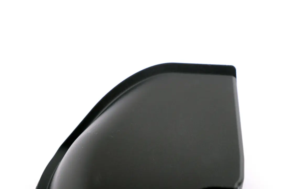 Osłona obudowa bagażnika prawa do BMW E85 Z4 o numerze 7016686 BMW E85 Z4 Osłona obudowa bagażnika prawa - SKU 7016686 - Numer Części 7016686