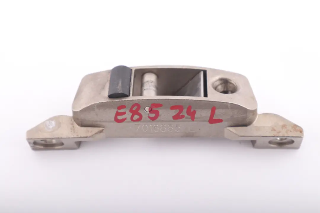 Folding Convertible Top Base Plate Left N/S to BMW Z4 E85 Roadster Cabrio with Part number 7016885 BMW Z4 E85 Roadster Cabrio Folding Convertible Top Base Plate Left N/S - SKU 7016885 - Part number 7016885