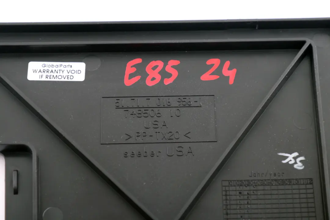 Osłona obudowa akumulatora do BMW E85 Z4 o numerze 7016956 BMW E85 Z4 Osłona obudowa akumulatora - SKU 7016956-1 - Numer Części 7016956