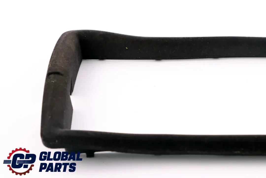 Joint D'étanchéité Compartiment Rangement Accoudoir Central pour BMW E65 E66 à propos du numéro de pièce 7018120 BMW E65 E66 Joint D'étanchéité Compartiment Rangement Accoudoir Central - SKU 7018120 - Numéro de pièce 7018120