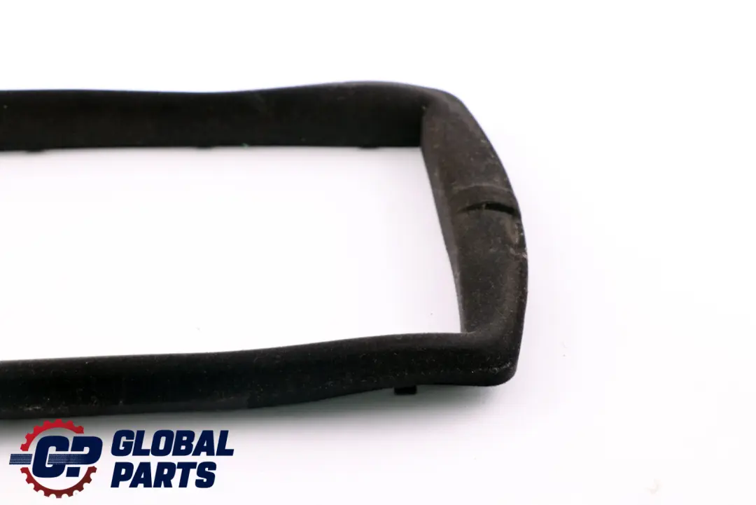 BMW E65 E66 E67 Uszczelka schowka podłokietnika - SKU 7018120 - Numer Części 7018120