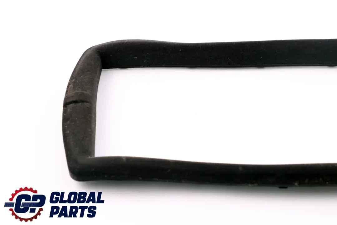 BMW E65 E66 E67 Uszczelka schowka podłokietnika - SKU 7018120 - Numer Części 7018120