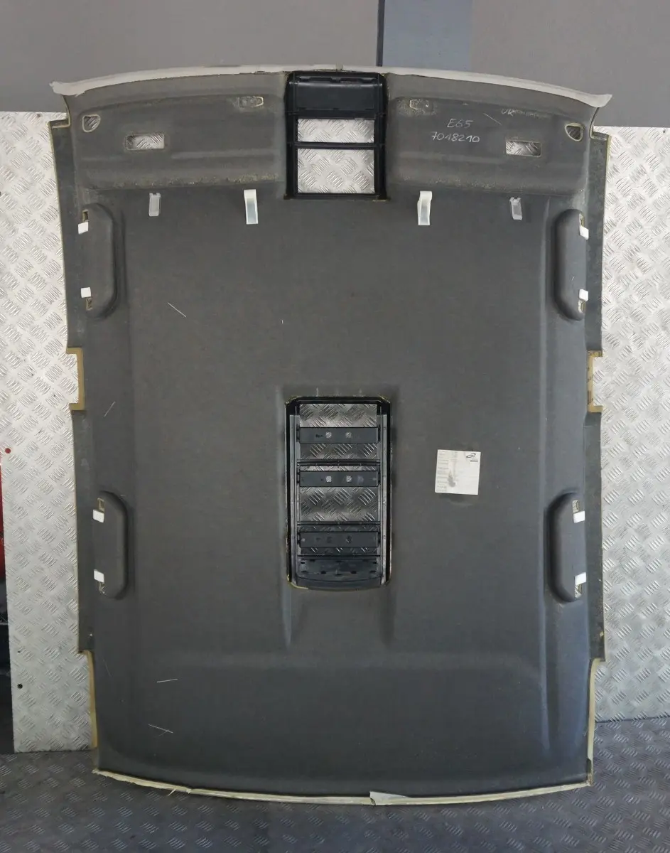 Headlining Roof Lining Roof Steingrau Stein Grey Grau to BMW 7 Series E65 with Part number 7018210 BMW 7 Series E65 Headlining Roof Lining Roof Steingrau Stein Grey Grau - SKU 7018210 - Part number 7018210