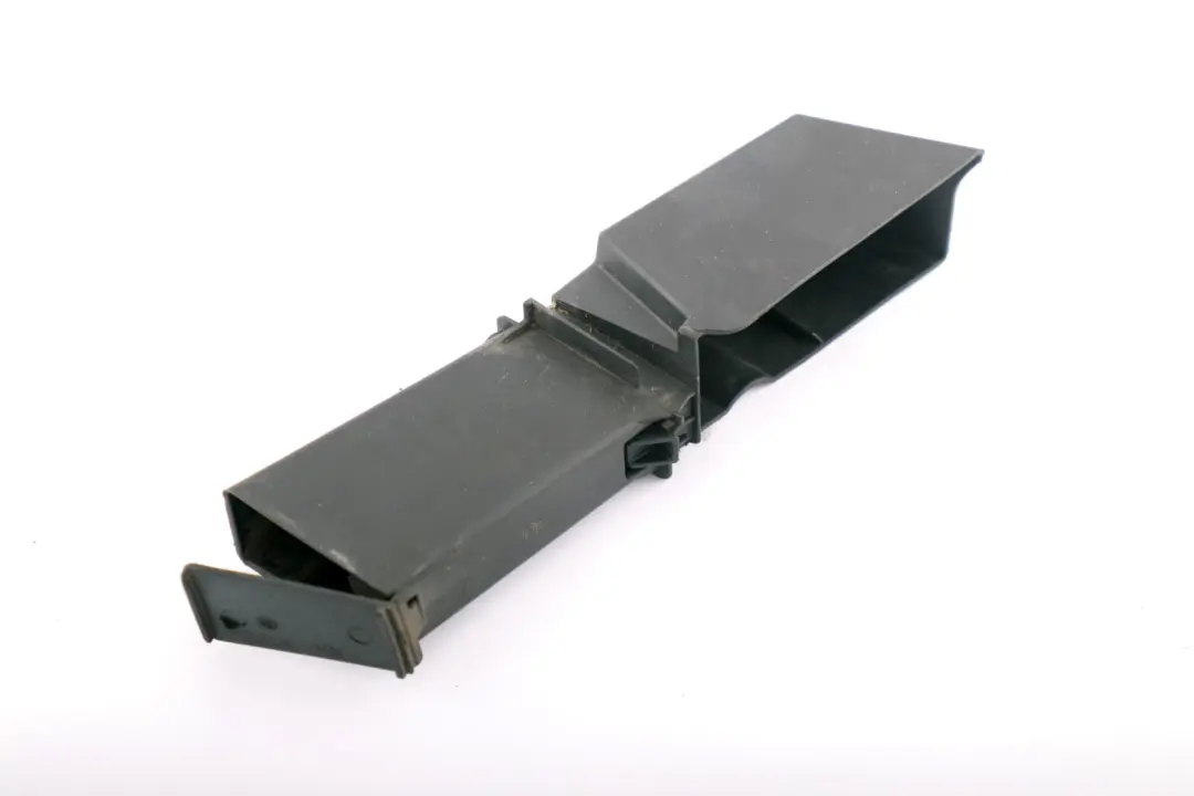 Varias Piezas de Carroceria Embellecedor Drenaje Agua Derecha para BMW Z4 E85 con número de pieza 7018222 BMW Z4 E85 Varias Piezas de Carroceria Embellecedor Drenaje Agua Derecha - SKU 7018222 - Número de pieza 7018222