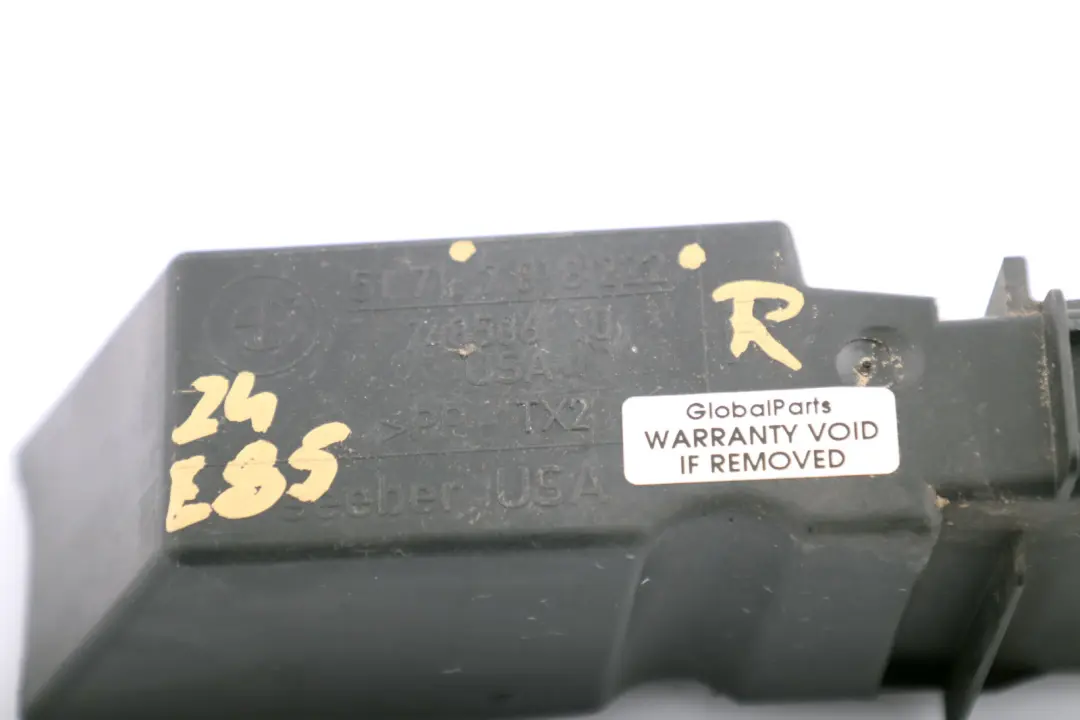 BMW Z4 E85 E86 Odpływ Wody Podszybia Prawy Przód - SKU 7018222 - Numer Części 7018222