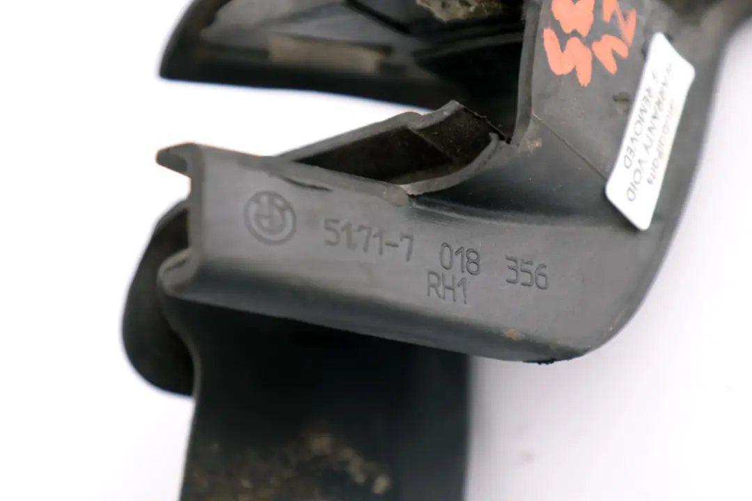 Uszczelka guma drzwi prawy przód do BMW Z4 E85 o numerze 7018356 BMW Z4 E85 Uszczelka guma drzwi prawy przód - SKU 7018356 - Numer Części 7018356