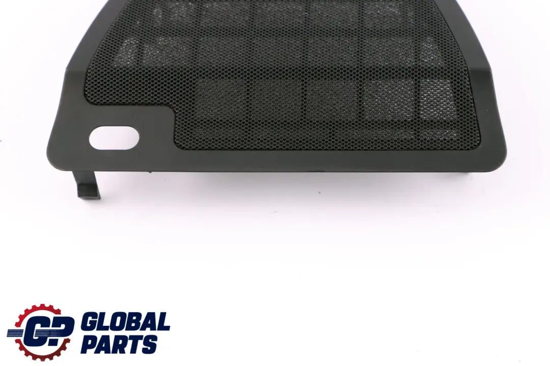 Apertura Altoparlante Carenatura Nero per BMW E65 E66 con numero di parte 8261042 BMW E65 E66 Apertura Altoparlante Carenatura Nero - SKU 7018942 - Numero di parte 8261042