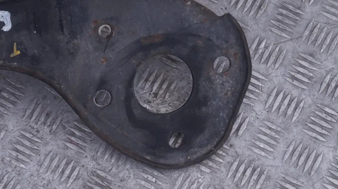 Belka Wzmocnienie Zderzaka Tylny Tył do BMW E53 o numerze 7019019 BMW E53 Belka Wzmocnienie Zderzaka Tylny Tył - SKU 7019019 - Numer Części 7019019