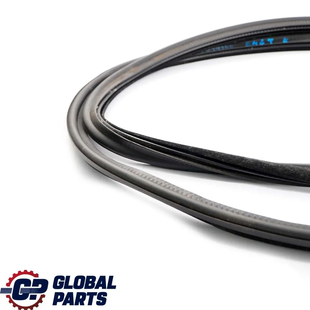 Trunk Lid Boot Sealing Seal Gasket para BMW E46 Touring con número de pieza 7019955 BMW E46 Touring Trunk Lid Boot Sealing Seal Gasket - SKU 7019955 - Número de pieza 7019955