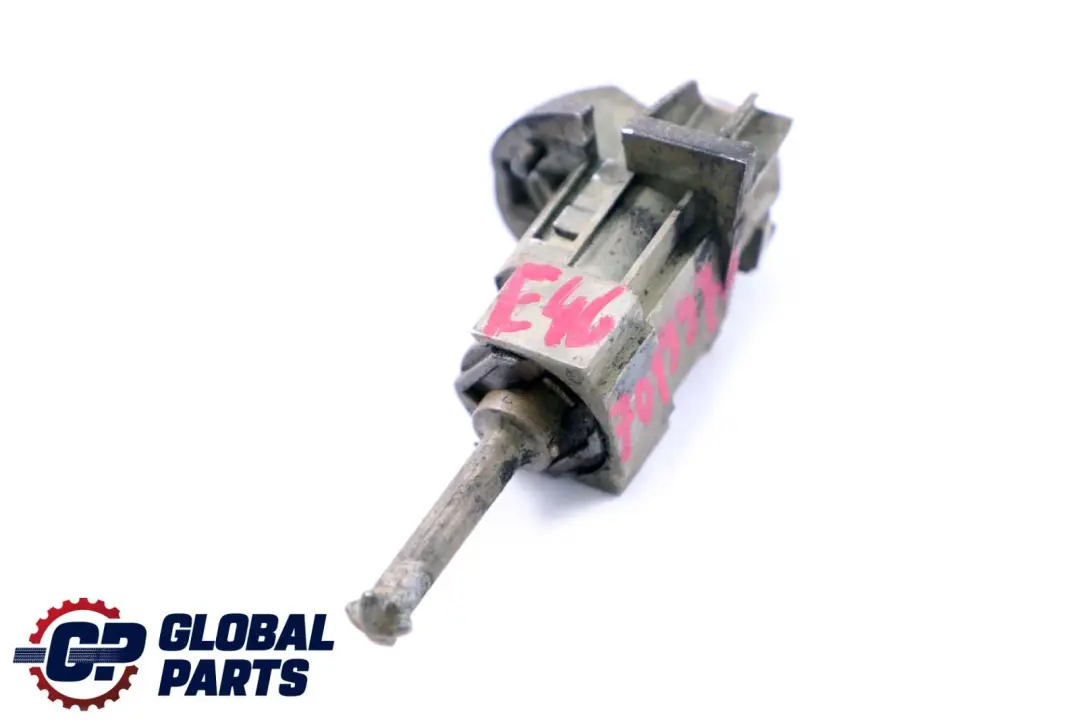 Catch Lock Cylinder Front Driver Handle Door to BMW 3 Series E46 with Part number 7019976 BMW 3 Series E46 Catch Lock Cylinder Front Driver Handle Door - SKU 7019976 - Part number 7019976